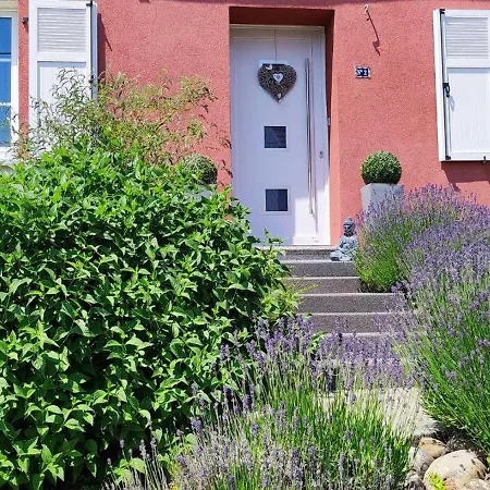 Au Phil De La Nath'ure Gasthuis